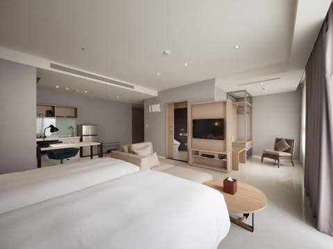 Photo of the whole room, Bedroom