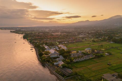 Bird's eye view, Sea view