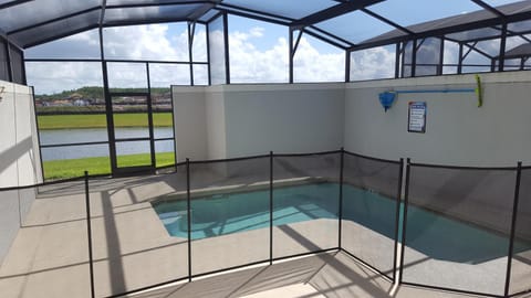 Swimming pool, Swimming pool