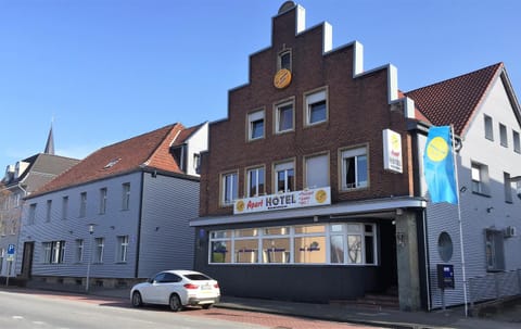 Property building, Facade/entrance, Neighbourhood