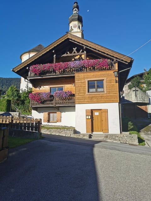 Ferienhaus Jägerhäusl House in Garmisch-Partenkirchen