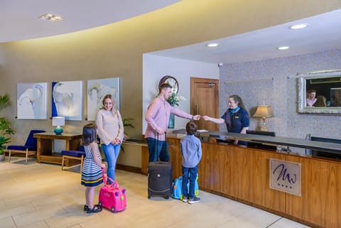 Lobby or reception, Family