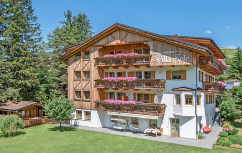 Property building, Garden, Garden