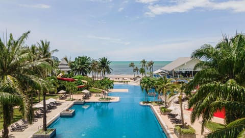 Pool view, Swimming pool