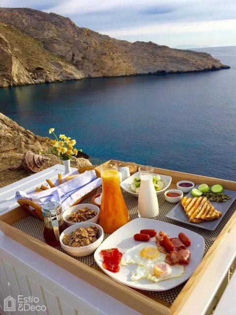 Food and drinks, Sea view