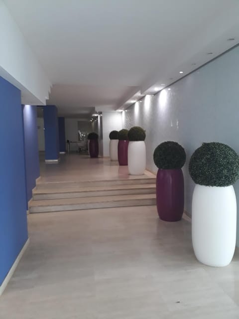 FRONTE MARE-CENTRALE-Riviera Palace-Giulianova-Apartment-affitti solo da Sabato a Sabato Apartment in Giulianova