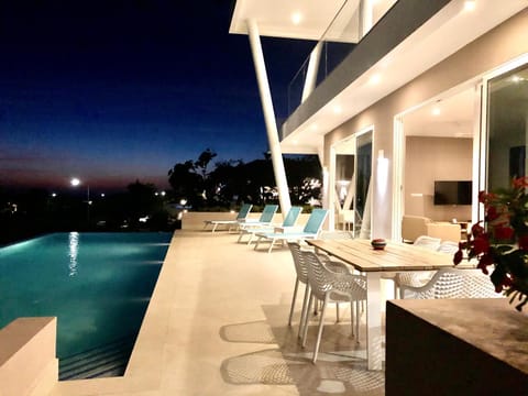Patio, Balcony/Terrace, Pool view, Swimming pool
