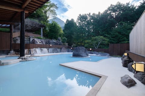 Hot Spring Bath, Open Air Bath, Public Bath