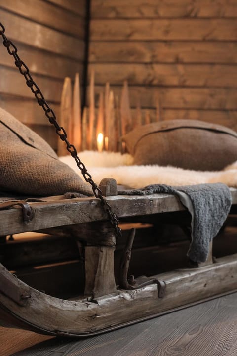 Decorative detail, bunk bed