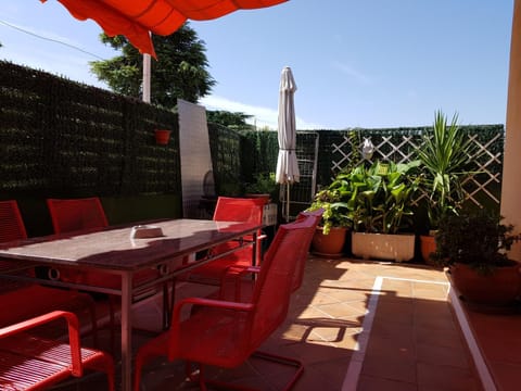 BBQ facilities, Balcony/Terrace