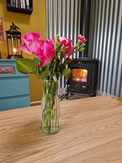 Communal lounge/ TV room, Lobby or reception