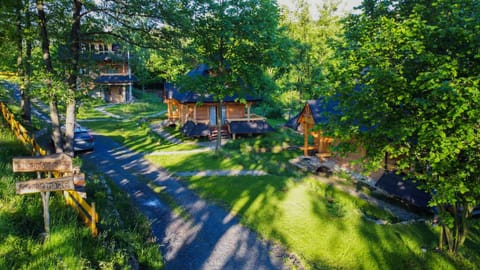 Property building, Communal lounge/ TV room, Natural landscape, Garden, Garden view