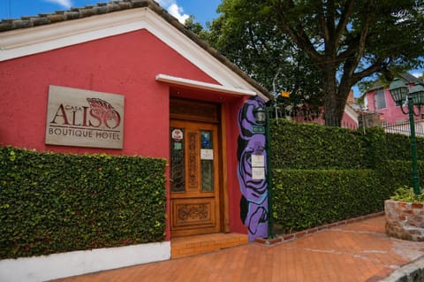 Property building, Facade/entrance, Lobby or reception, Logo/Certificate/Sign