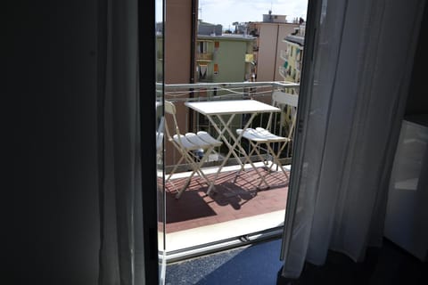 Il Nido di Quarto con park auto macchine PICCOLE segmento B Apartment in Genoa