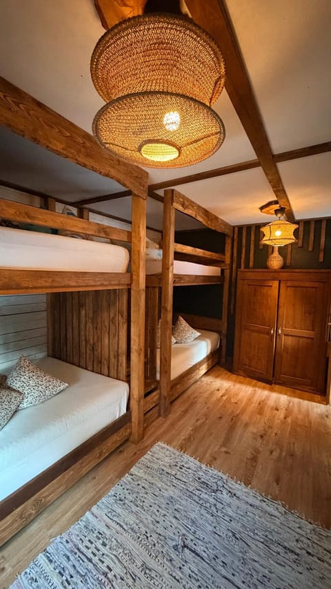 Bed, Photo of the whole room, Bedroom, bunk bed