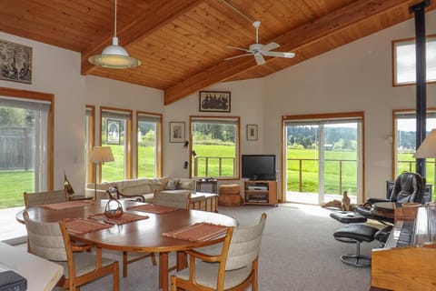 9 Condo Apartment in Lopez Island