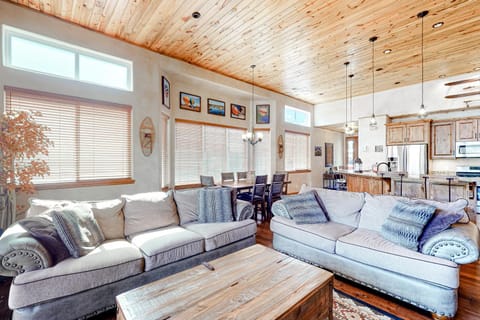 Cobblestone River Resort House in Pagosa Springs