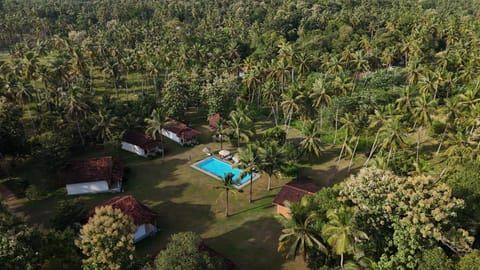 Property building, Restaurant/places to eat, Garden, Garden view, Garden view, Swimming pool