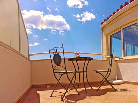 View (from property/room), Balcony/Terrace