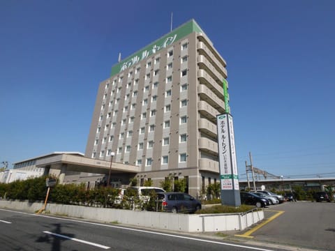 Property building, Day