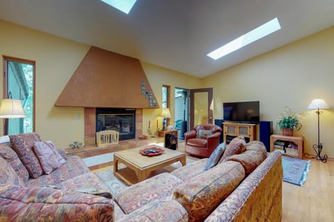 Meadow Creek L-5 House in Vail