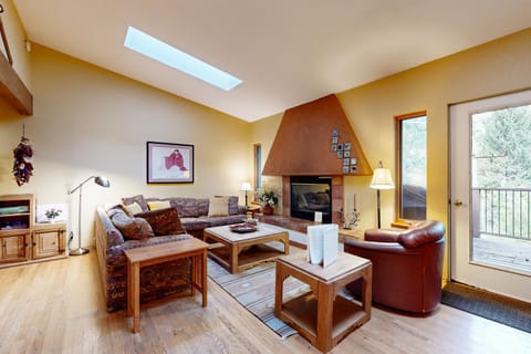 Meadow Creek L-5 House in Vail