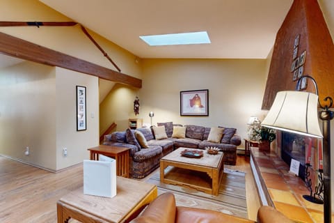 Meadow Creek L-5 House in Vail