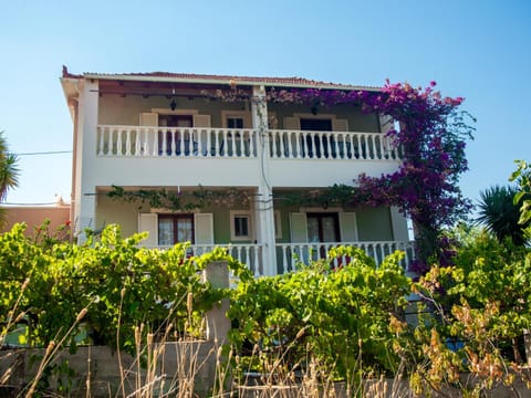 Property building, Business facilities