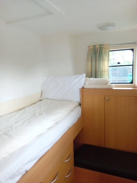 The Boat and Breakfast Bed and Breakfast in Inverness