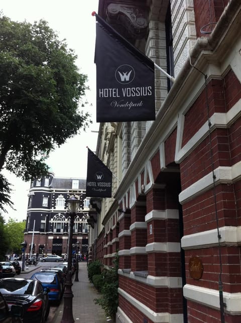 Facade/entrance, Logo/Certificate/Sign