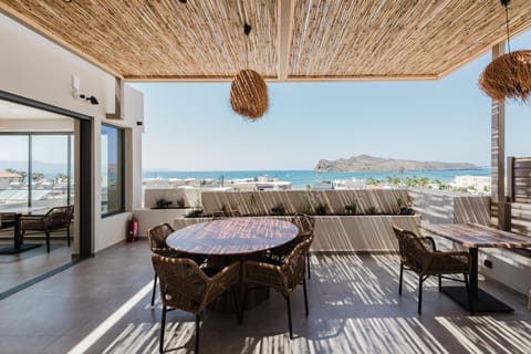 Day, View (from property/room), Balcony/Terrace, Seating area, Sea view