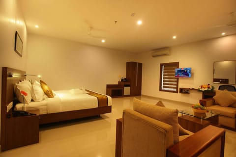 Communal lounge/ TV room, Bed, Living room, Photo of the whole room, Seating area, Bedroom