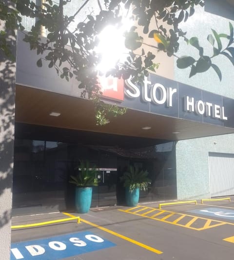 Property building, Facade/entrance