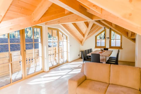 Living room, Seating area, Mountain view