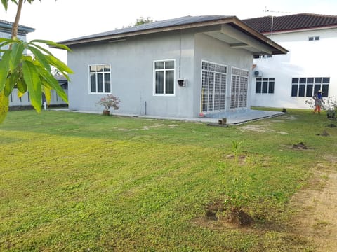 Property building, Day, Garden, Balcony/Terrace, On site, Garden view