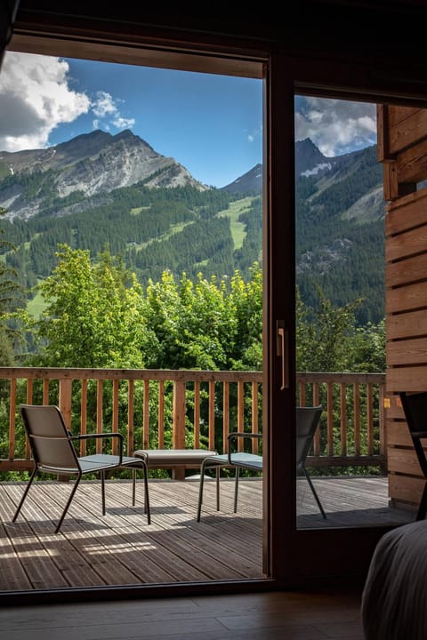 Balcony/Terrace, Mountain view