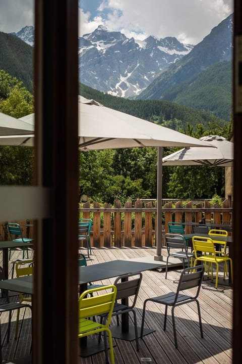 Balcony/Terrace, Mountain view