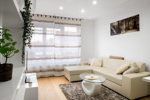 Living room, Decorative detail, Seating area