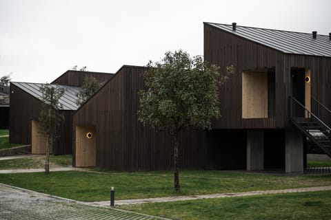 Facade/entrance, Off site, View (from property/room)