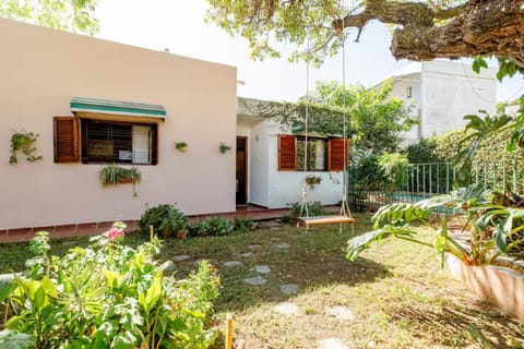 Property building, Patio, Off site, Day, Garden, Garden, On site, Garden view, Pool view, Swimming pool