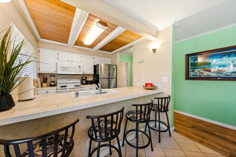 Sandpiper 120A House in Princeville