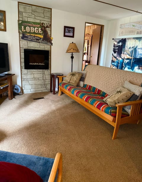 Hannon House Nature lodge in Salmon River