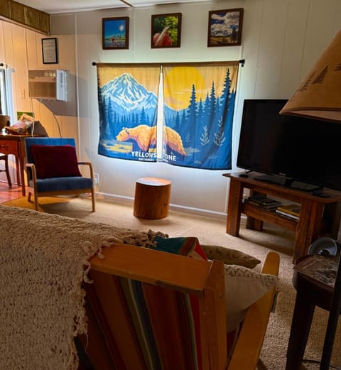 Hannon House Nature lodge in Salmon River