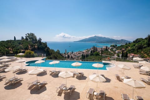 Pool view, Sea view, Swimming pool