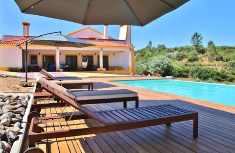 Property building, Pool view