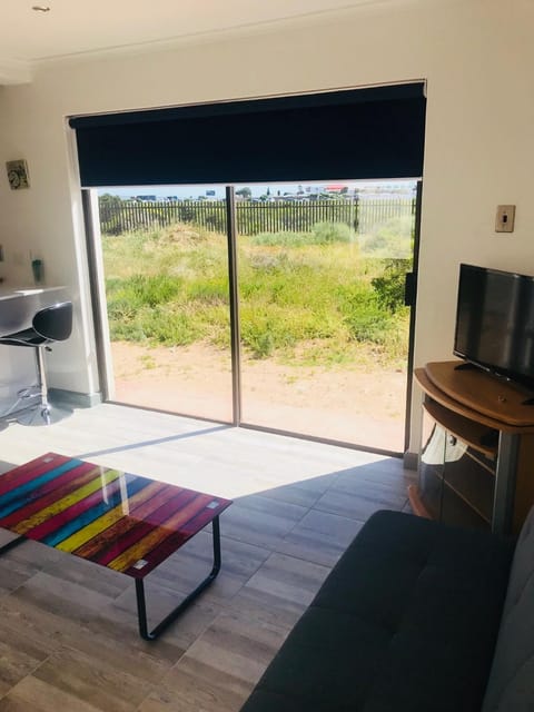 Modern secure beach house in Mykonos House in Western Cape