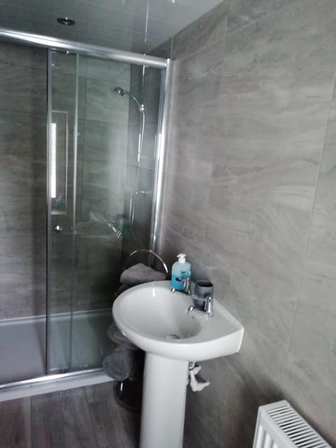 Brown Cow Cottage Apartment in Barrow-in-Furness