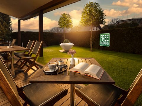 Garden, Balcony/Terrace, Dining area, Garden view
