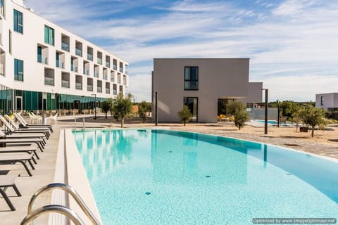 Property building, Swimming pool