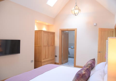 Lily Rose Cottage Apartment in Broadway